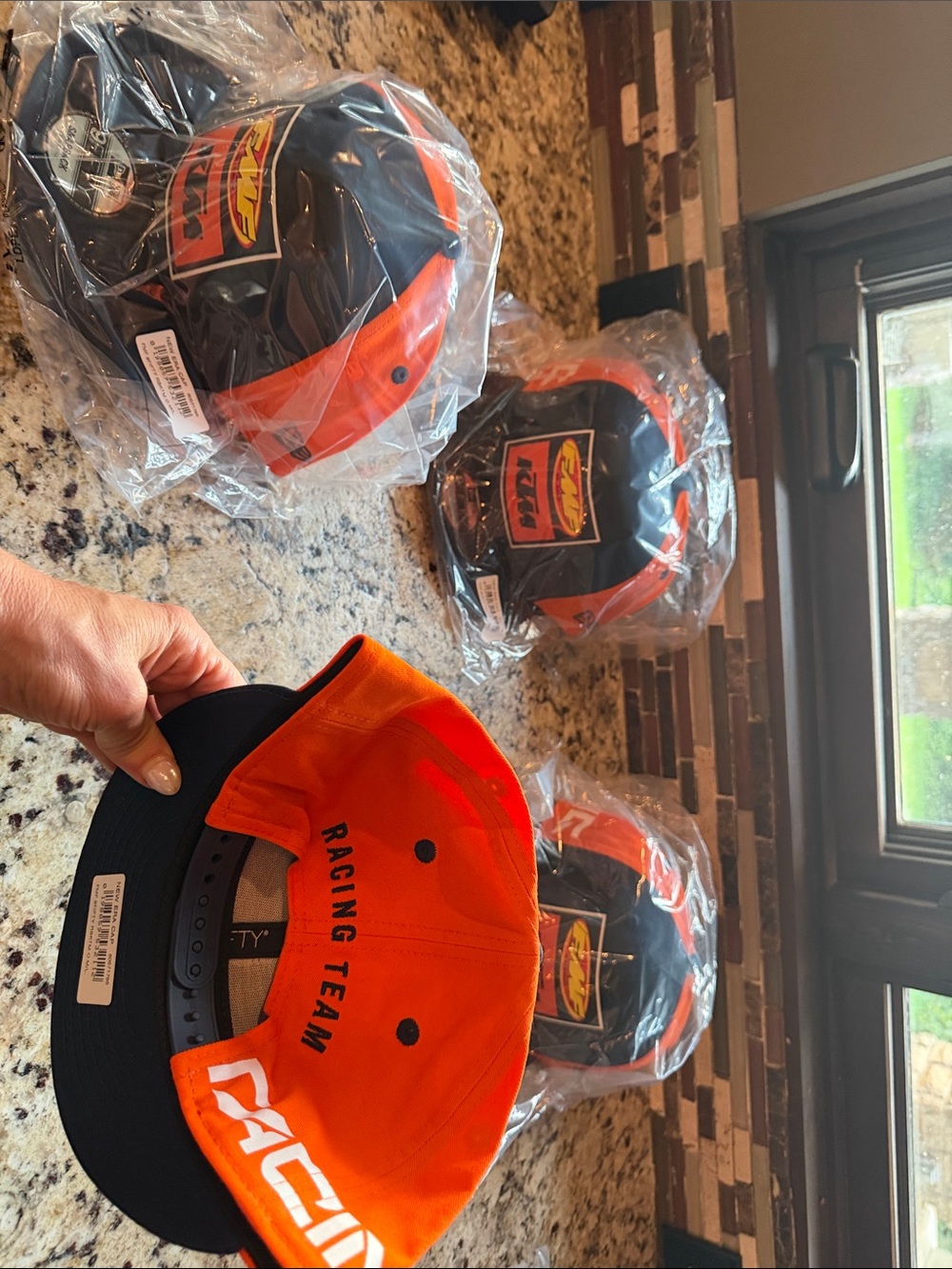 Quantity of 4 KTM hats - NEW - Picture 3 of 4